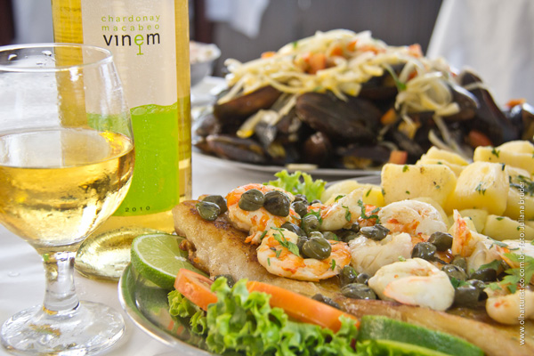 Restaurante-Boa-Vista---harmonização-de-Filé-de-Pescada-Cambucu-com-Vinho-Vinem-Branco