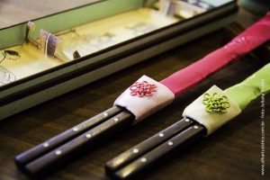 hashi típico da mesa coreana