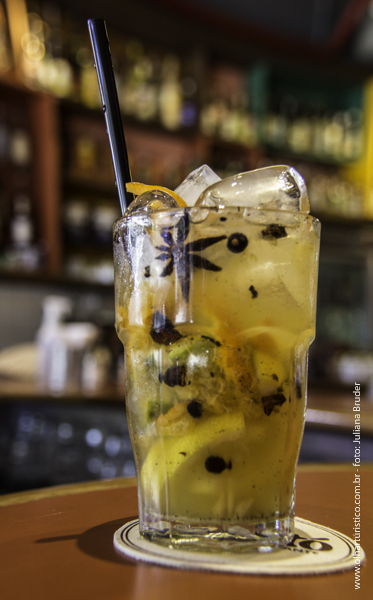 Caipirinha Três Limões