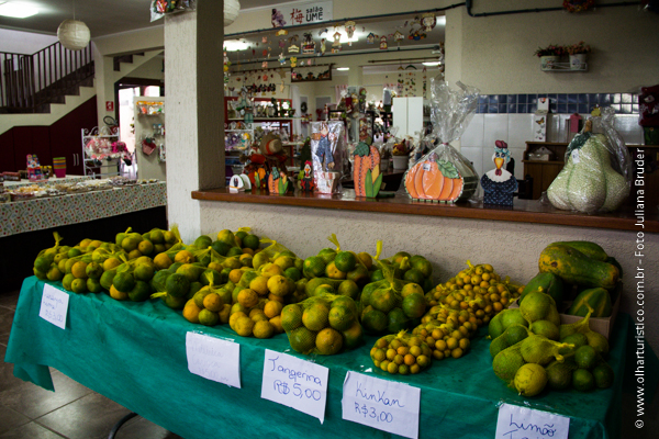 Frutas da produção local