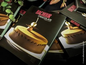 Livro especial sobre chocolates escrito pelo Chef Bachour