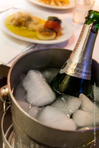 Restaurante Antigas - Carta de Vinhos com ótimos rótulos Restaurante Antigas - Carta de Vinhos com ótimos rótulos