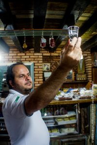 Fred e sua cachaça aventureira