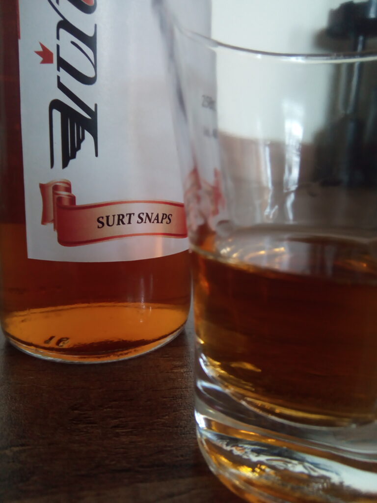 surt snaps, bebida dinamarquesa