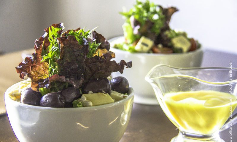 Saladas com molho especial