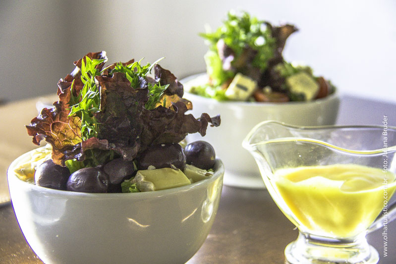 Saladas com molho especial